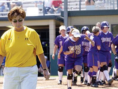 Tigers, Vols open tourney