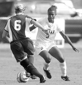 Soccer tops Mississippi State for 2-1 win