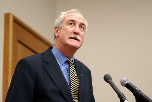 Chancellor candidate tours campus
