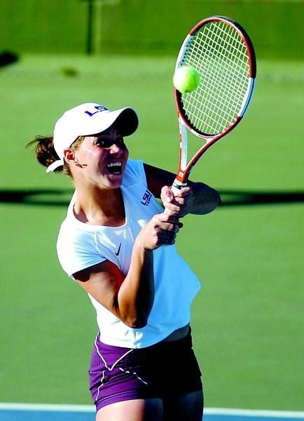 Women's tennis falls to Kansas