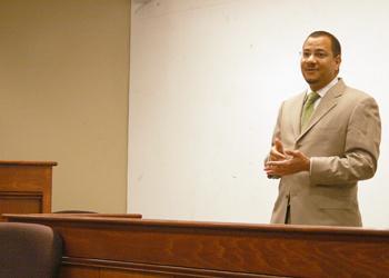 Law professor John White speaks to his class Thursday in the Law Center. White was named dean of the University of Nevadas Las Vegas law school. He will start his new position in August.