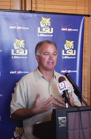 LSU baseball coach Paul Mainieri speaks Thursday about the team and fall practice at a media luncheon at Walk-On&#8217;s.