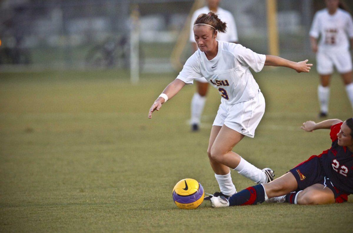 Junior midfielder Malorie Rutledge works past a defender in the Tigers&#8217; 2-0 victory Aug. 22 against South Alabama.