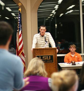 Senator Greg Upton (left) addresses questions posed by Senator Parker Wishik on Wednesday evening during the Student Government meeting.