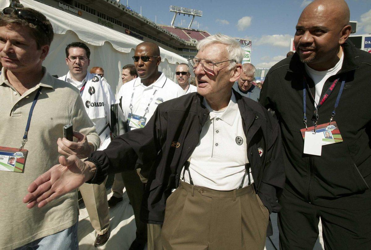 Pittsburgh Steelers chairman Dan Rooney walks around Raymond James Stadium during the team&#8217;s media day for Super Bowl XLIII on Tuesday in Tampa, Fla.