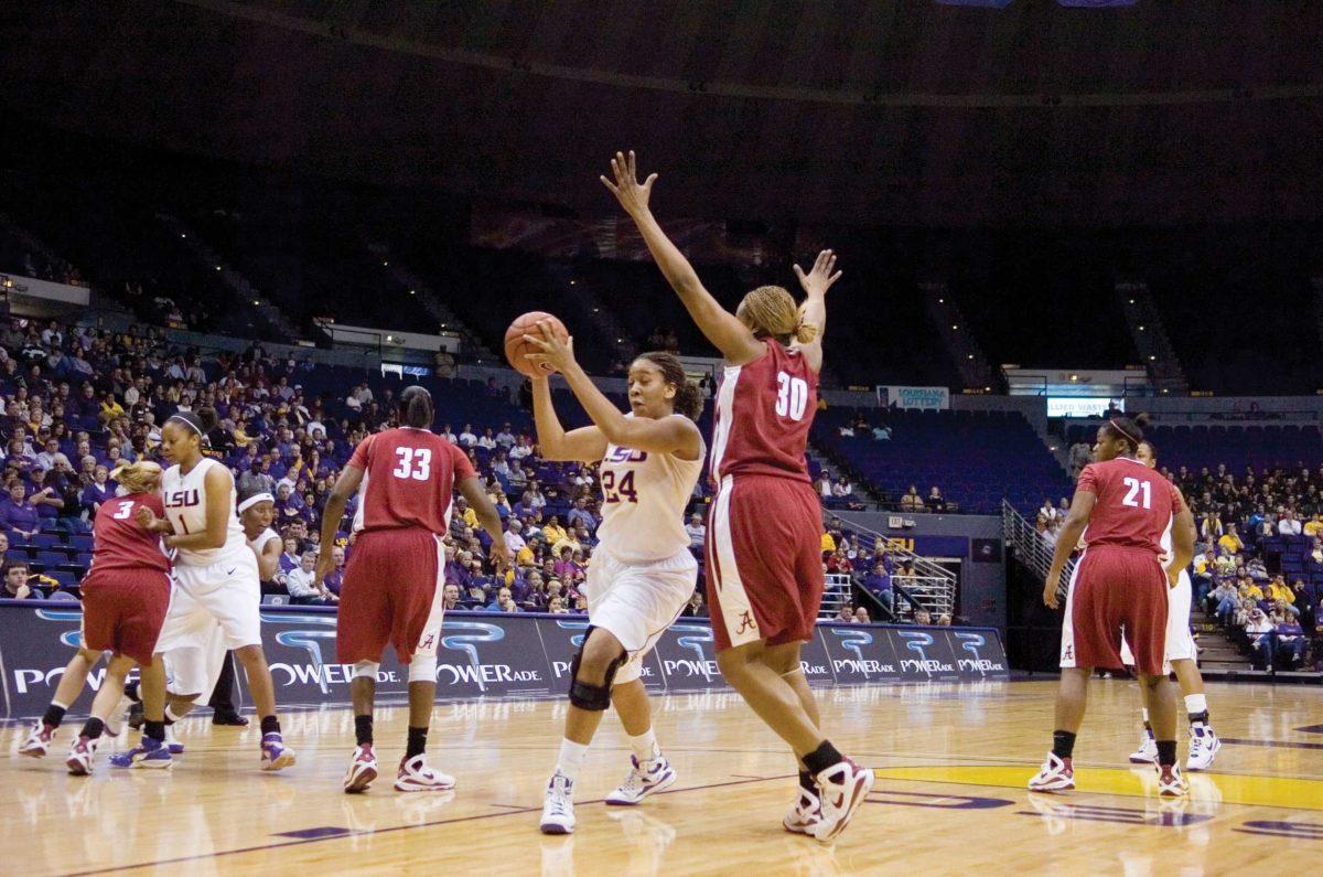 LSU freshman forward Ayana Dunning goes for a shot against Alabama on Jan. 11. Dunning has decided to transfer from LSU, saying she is unhappy with the Lady Tigers.