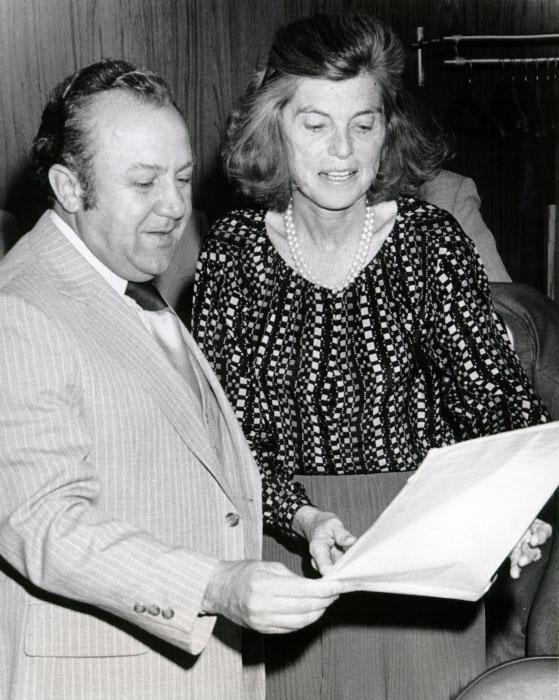 Soviet artist Zurab Tsereteli with Special Olympics founder Eunice Kennedy Shriver.
 