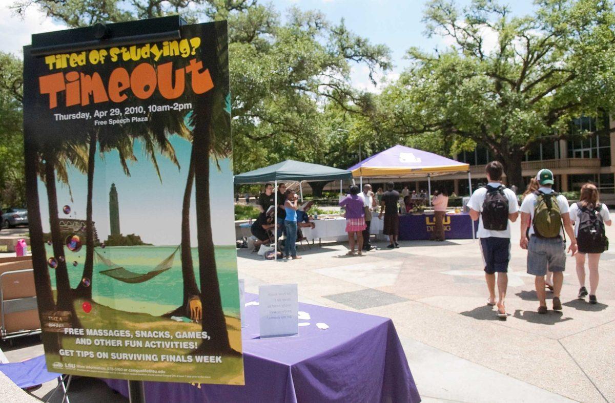 Students participate in Student Activities Board&#8217;s Timeout on Thursday, an annual relaxation event before final exams, in Free Speech Alley.