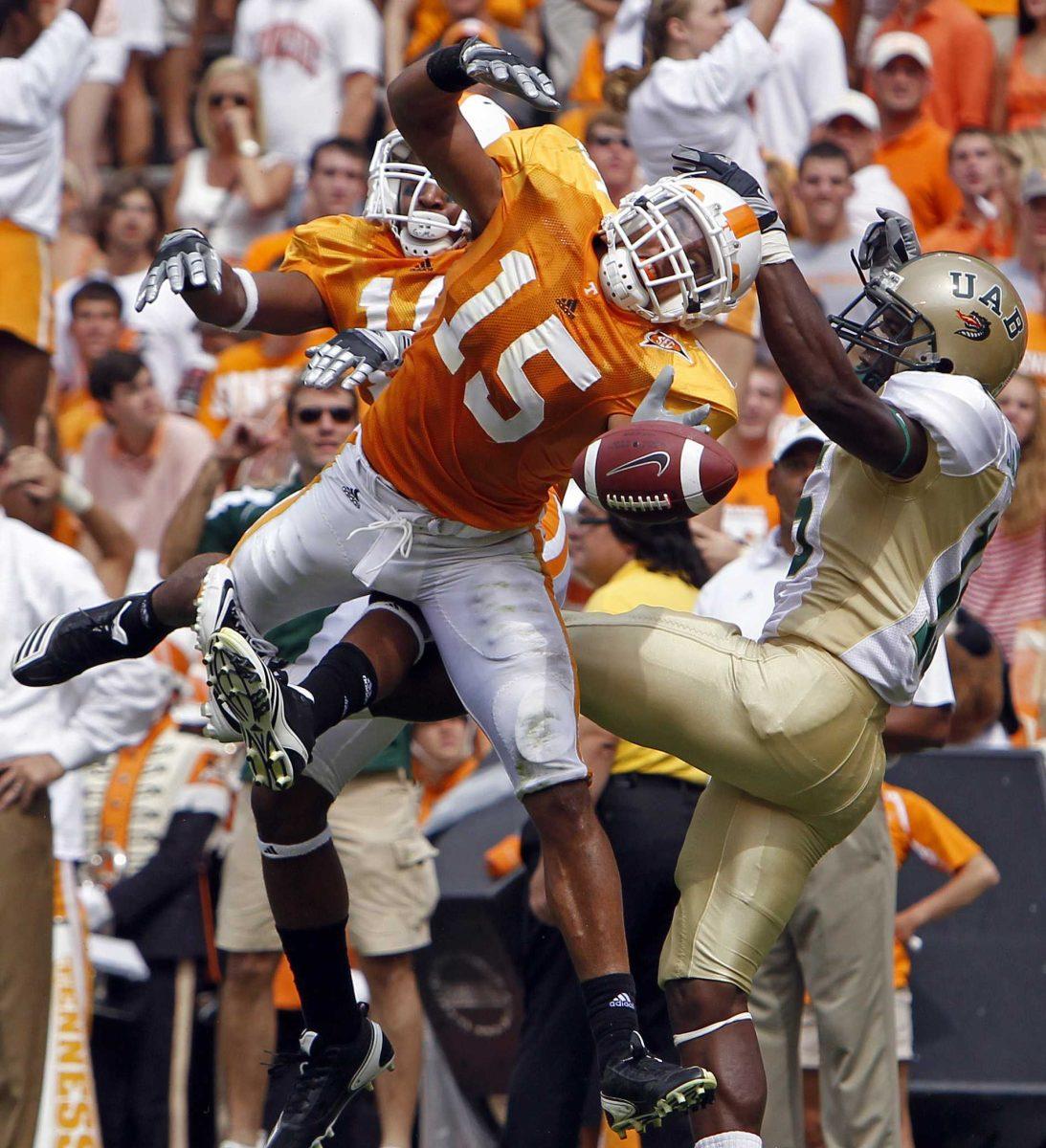 Tennessee sophomore safety Janzen Jackson (15) breaks up a pass intended for a UAB wide receiver Saturday in Knoxville, Tenn., during the Volunteers&#8217; 32-29 win. LSU hosts the Volunteers on Saturday at 2