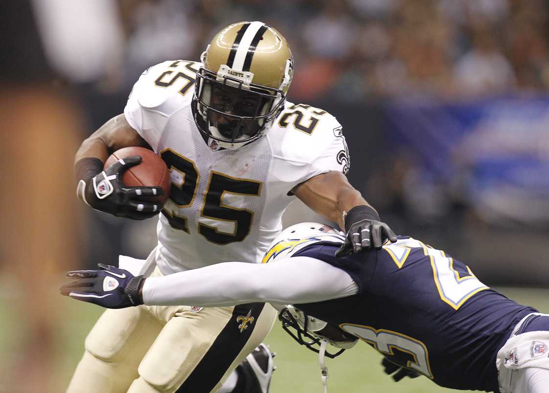 New Orleans Saints running back Reggie Bush carries the ball Aug. 27 during an NFL preseason game against the San Diego Chargers at the Superdome in New Orleans. The Saints take on the Minnesota Vikings tonight at 7