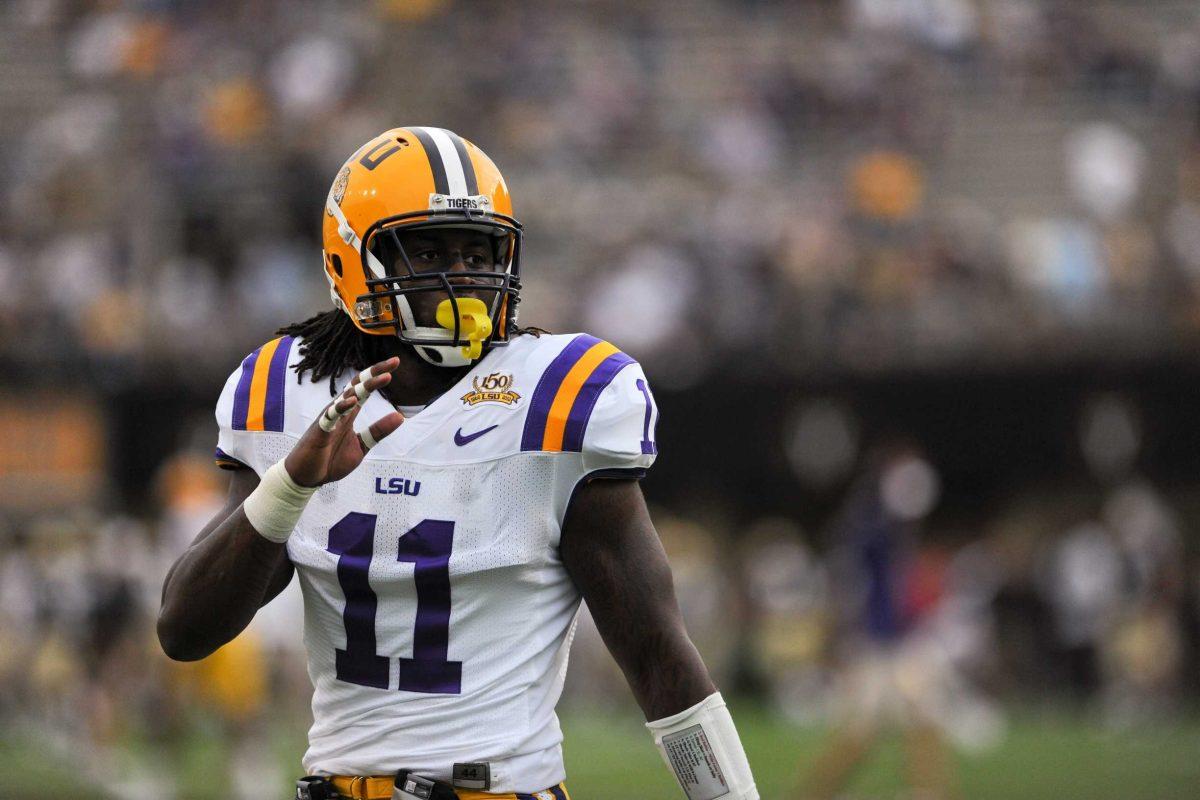 LSU senior linebacker Kelvin Sheppard warms up Saturday, Sept. 11, before the Tigers&#8217; 27-3 victory against Vanderbilt in Nashville. Sheppard has led LSU in total tackles six out of seven games this season.