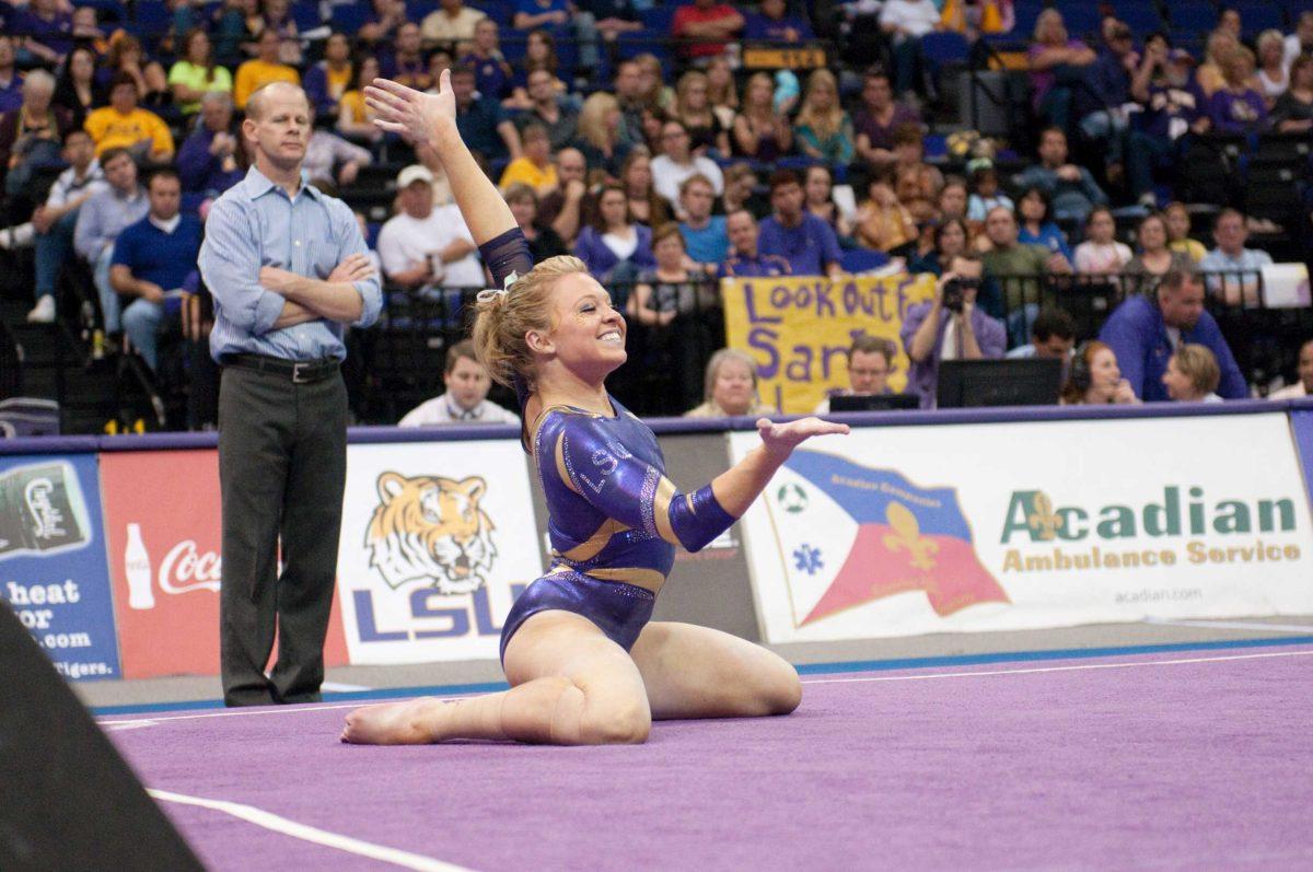 LSU freshman Kaleigh Dickson performs on floor March 4 during LSU&#8217;s win against New Hampshire at the PMAC.