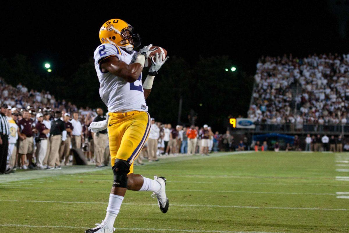 LSU sophomore receiver Rueben Randle makes a catch Thursday during the Tigers&#8217; 19-6 victory against Mississippi State in Starkville, Miss.