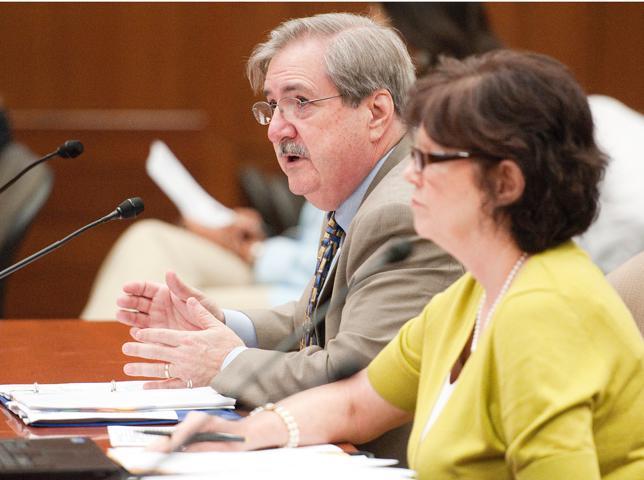 Larry Tremblay speaks in front of the Planning, Research and Performance Committee on April 27, 2011 at the Board of Regents meeting.