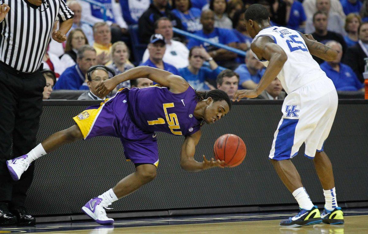 LSU guard Anthony Hickey (1) falls out of bounds Friday during LSU&#8217;s 60-51 loss to Kentucky in New Orleans. Vanderbilt went on to upset the Wildcats, 71-64, on Sunday.