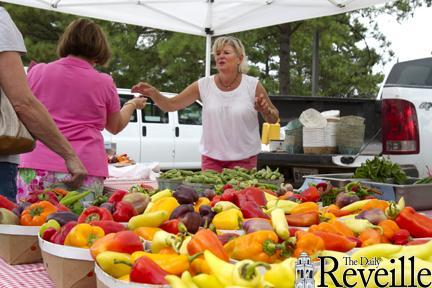 Nonprofit promotes locally grown produce