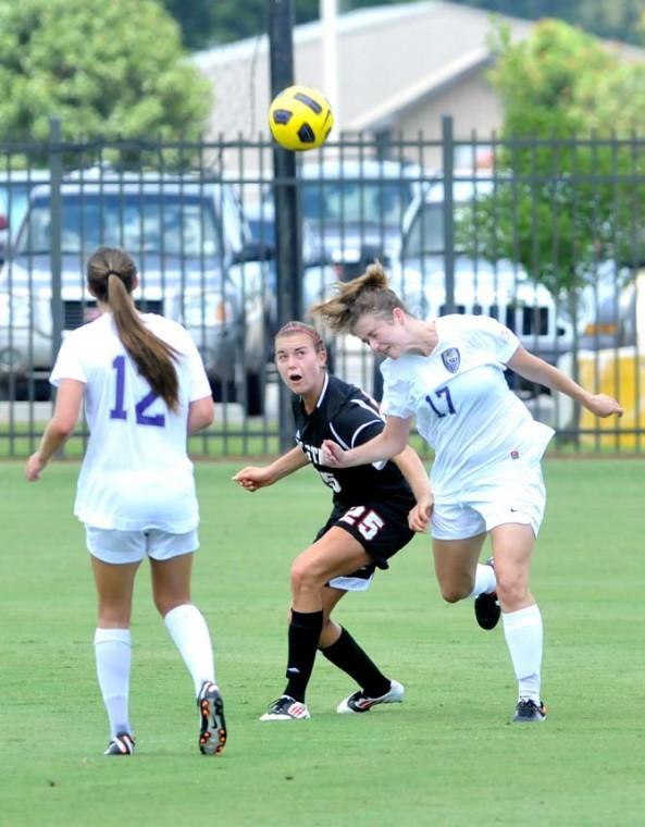 Soccer: North Carolina State, goalie shut down LSU, 2-1