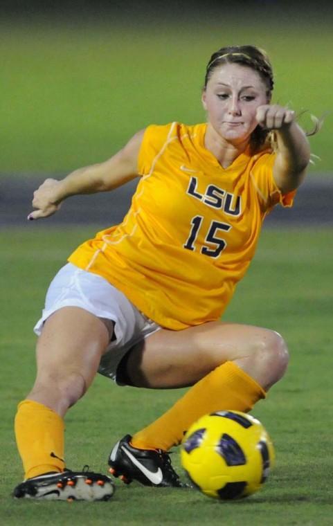 Soccer: North Carolina State, goalie shut down LSU, 2-1