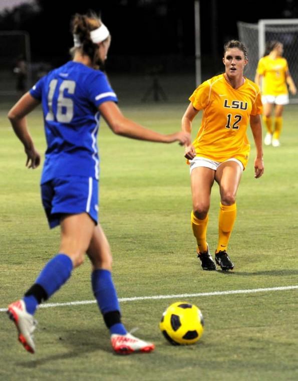 Soccer: Tigers claw past Memphis, 2-1