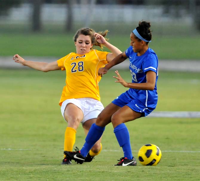 Soccer: Tigers claw past Memphis, 2-1