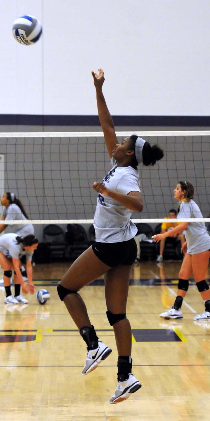 Volleyball: Khourtni Fears makes big impact in freshman season