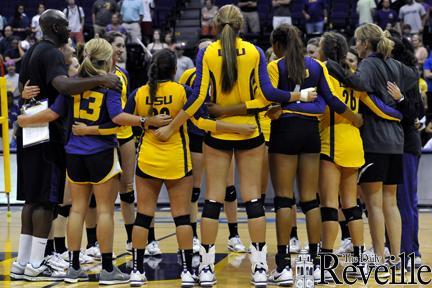 Volleyball: Tigers&#8217; struggles continue against conference foes