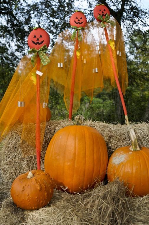 Local church holds fourth annual pumpkin carving fundraiser