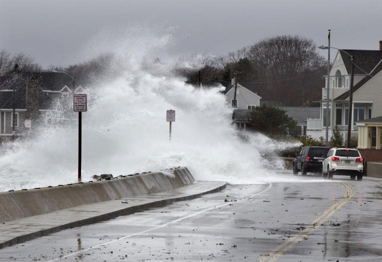 Students&#8217; families prepare for superstorm Sandy