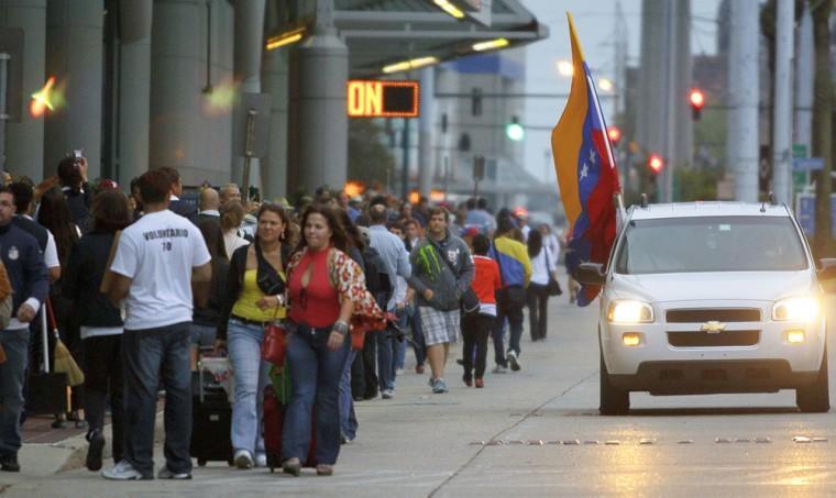 U.S.-based Venezuelans vote for homeland's president