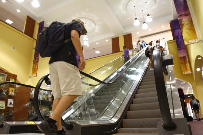 Barnes & Noble at LSU opens to the public