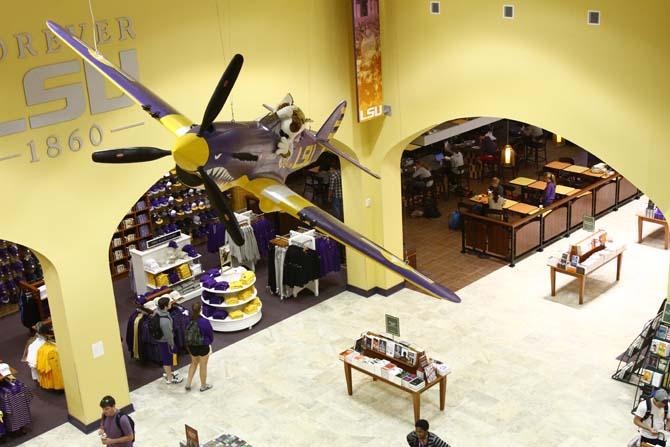 Barnes & Noble at LSU opens to the public