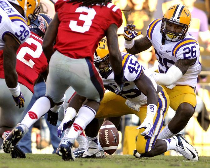 LSU beats Ole Miss 41-35