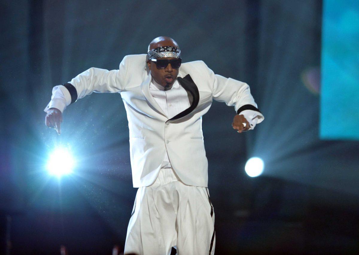 MC Hammer performs during &#236;Gangnam Style&#238; at the 40th Anniversary American Music Awards on Sunday, Nov. 18, 2012, in Los Angeles. (Photo by John Shearer/Invision/AP)