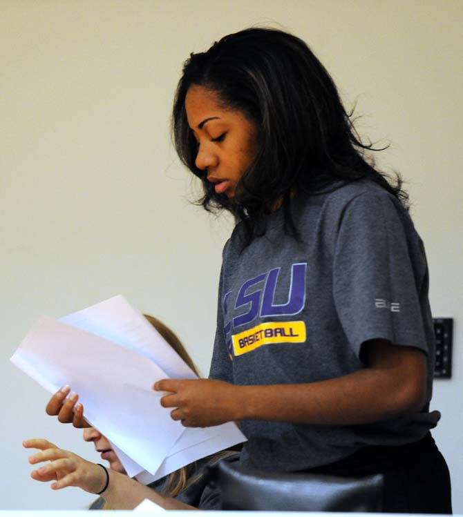 Women's Basketball: Team managers contribute to Lady Tigers&#8217; success