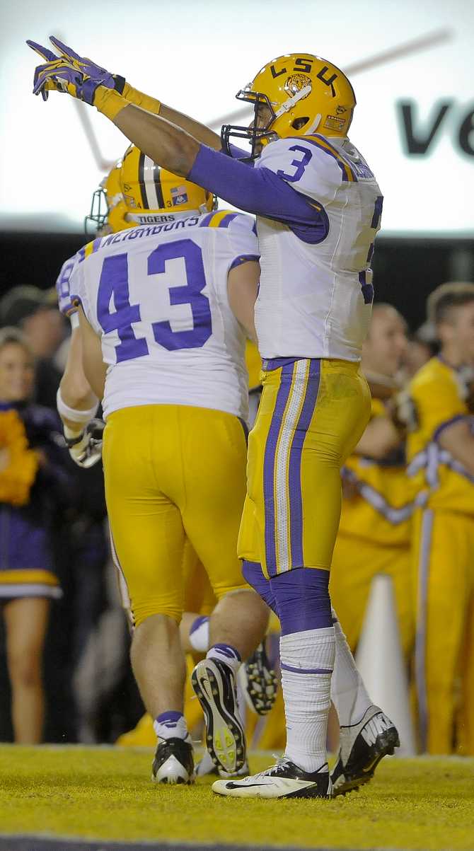 LSU beats Ole Miss 41-35