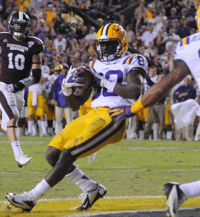 LSU sophomore wide reciever Jarvis Landry (80) catches a touchdown pass on Saturday, Nov. 10, 2012 in Tiger Stadium.
 