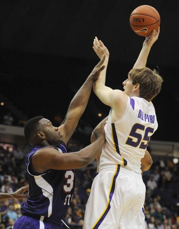 Men's Basketball: Tigers survive Demons, 102-95