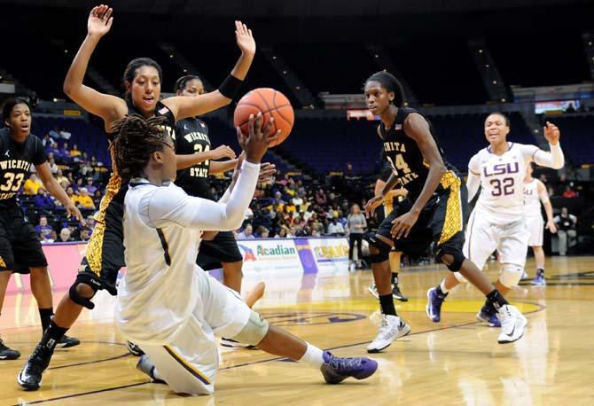 Women's Basketball: Lady Tigers squeak out victory