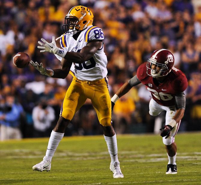 LSU junior wide receiver Kadron Boone (86) drops a pass Saturday, Nov. 3, 2012, during the Tigers' 21-17 loss to Alabama in Tiger Stadium.