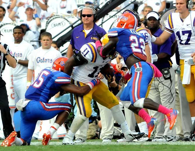 Football: LSU offense delivers punchless performance in 14-6 loss at Florida