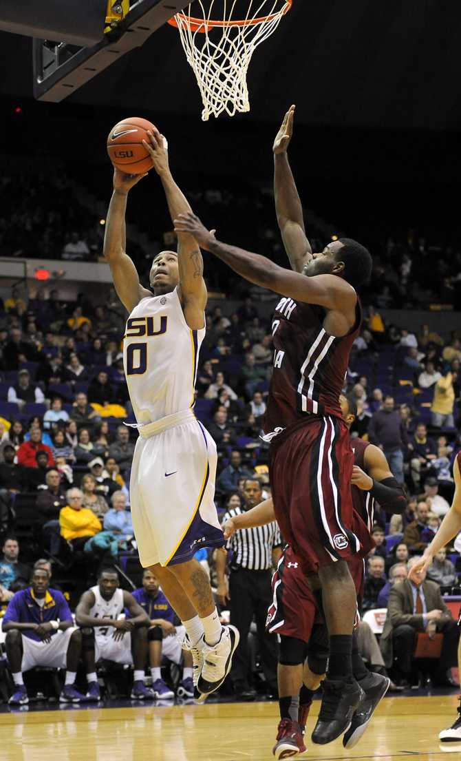 Men's Basketball: Tigers hungry for first conference win