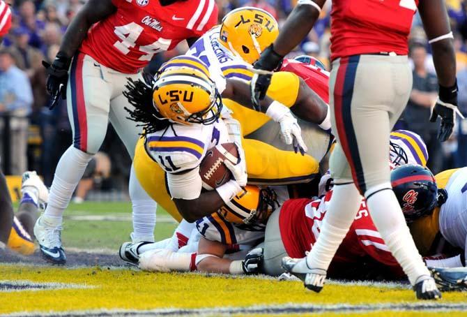 LSU beats Ole Miss 41-35