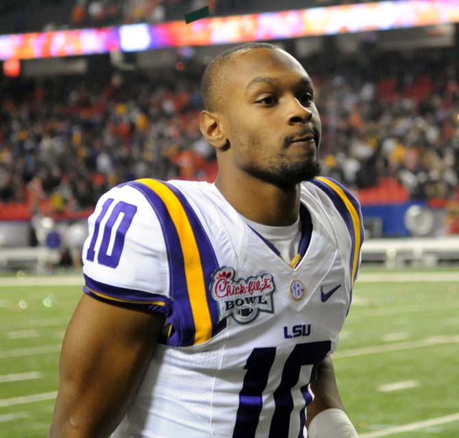 LSU senior wide receiver Russell Shepard (10) walks to the locker room Dec. 31, 2012 following LSU's 24-25 loss to Clemson in the Chick-fil-A Bowl in Atlanta, Ga.
 