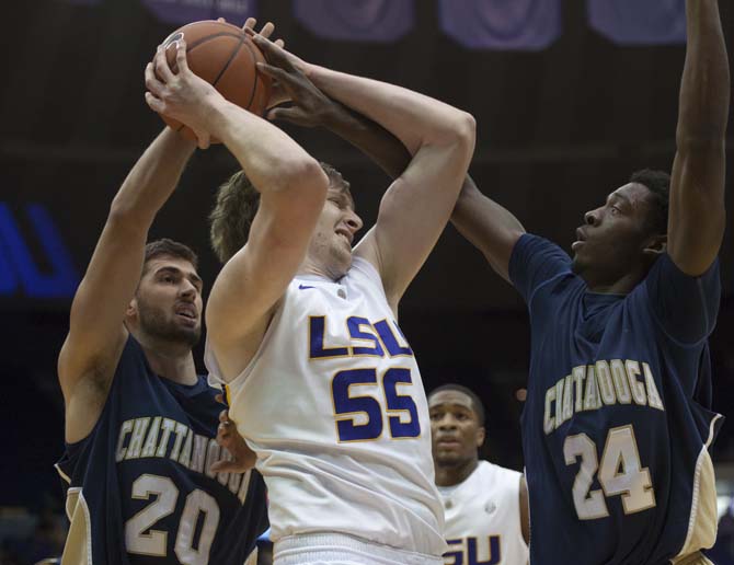 Men's Basketball: Tigers take down Mocs, 80-67