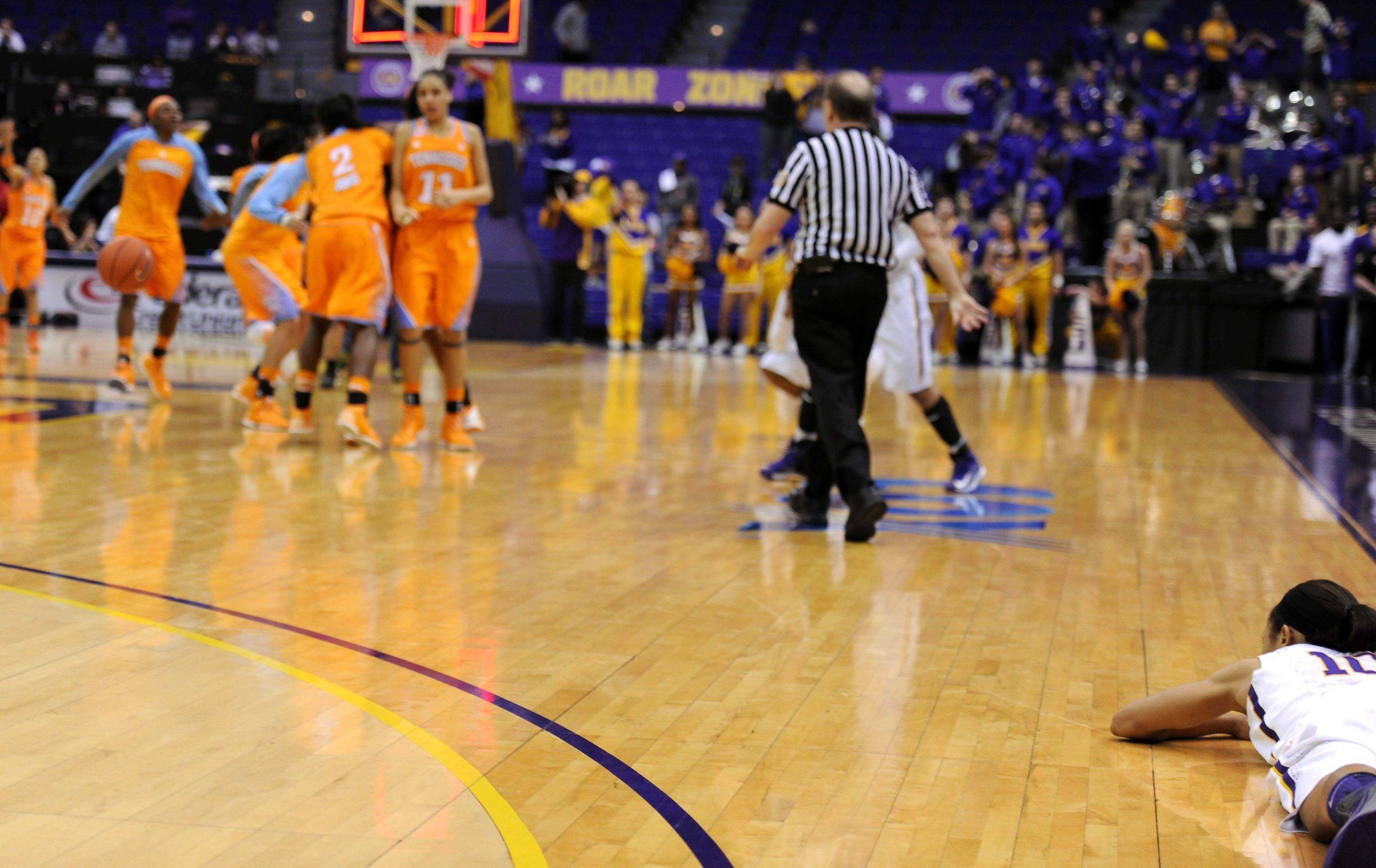 Women's Basketball: Lady Tigers fall to Tennessee in nailbiter