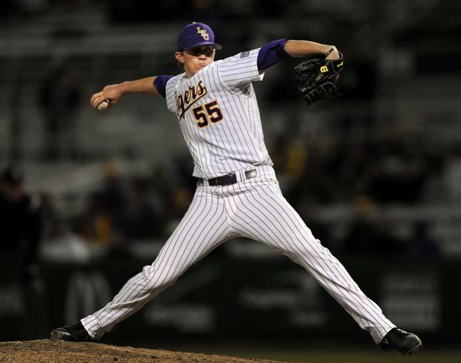 Baseball: Second inning surge fuels 10-2 Tigers victory