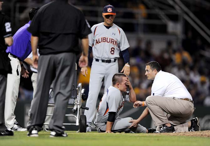 Rhymes, Katz push LSU past Auburn, 9-4