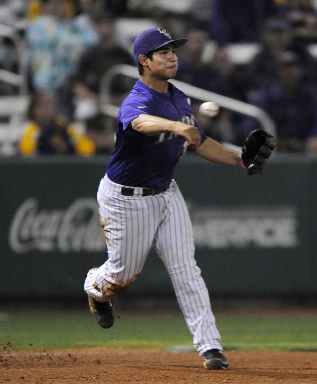 Baseball: Tigers run past Auburn, 5-1