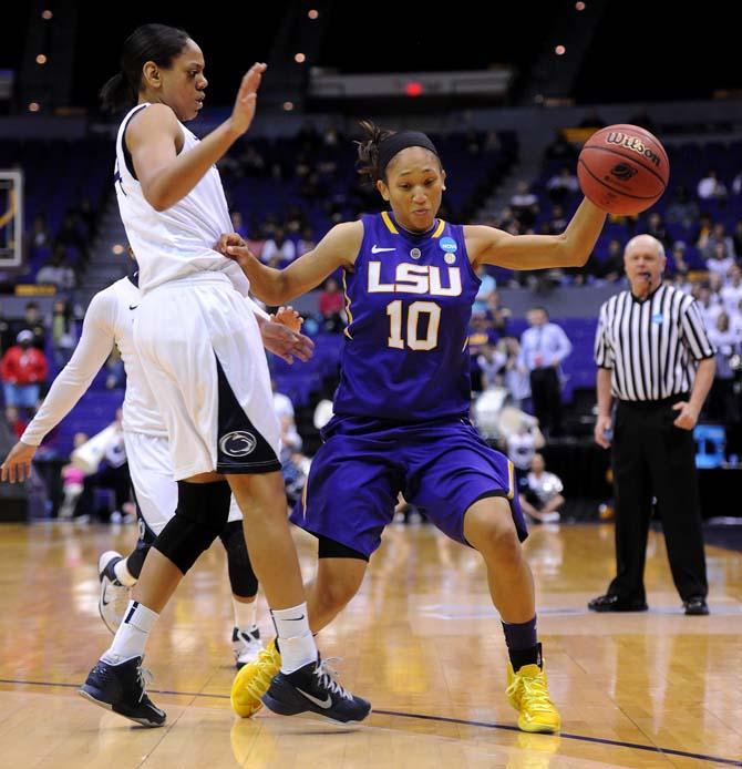 Lady Tigers upset Penn State, advance to Sweet 16