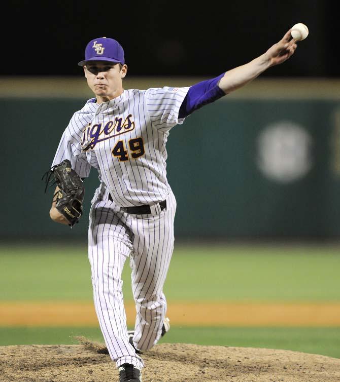 Tigers squeak out 2-1 victory against Demons after 13 innings